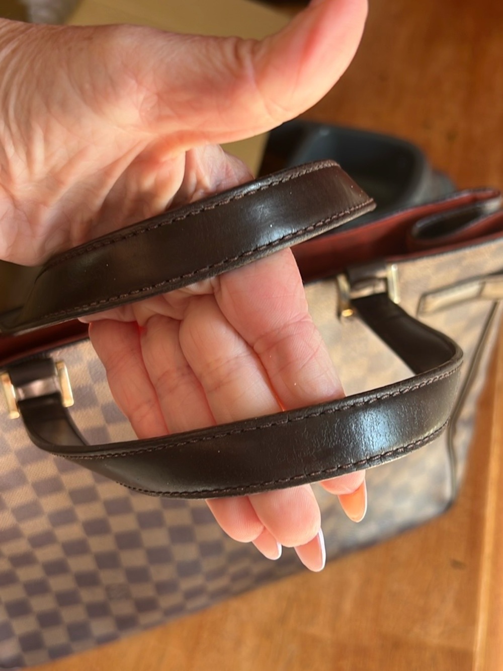 Louis Vuitton Black and Brown Checkered shoulder bag - Picture 5 of 11
